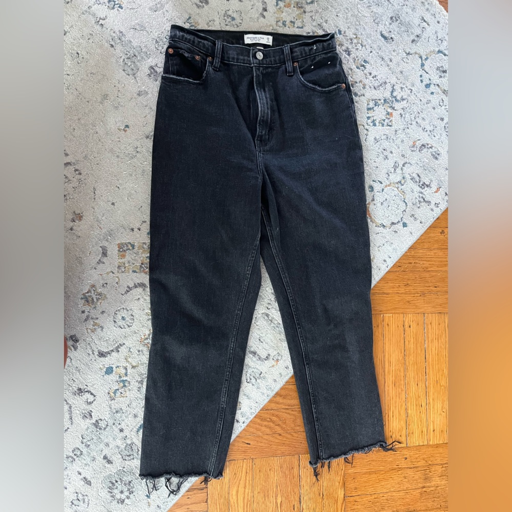 Abercrombie Curve Love Ultra High Rise Ankle Straight Jeans